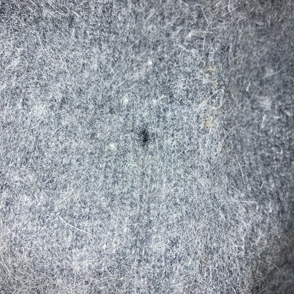 Q&A Lambs wool and Angora rabbit fur Sweater - Picture 3 of 5